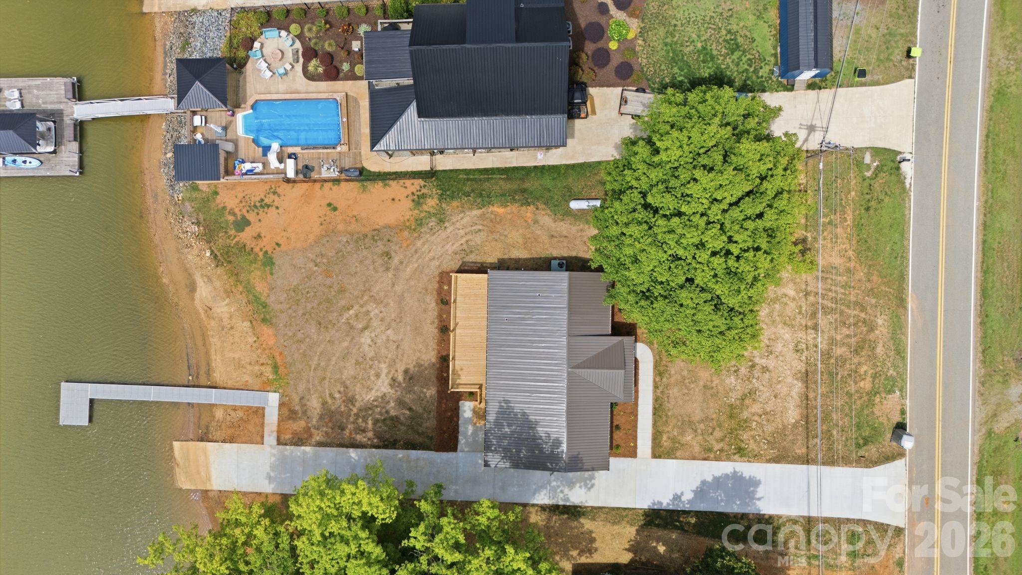 2516 Riverview Road