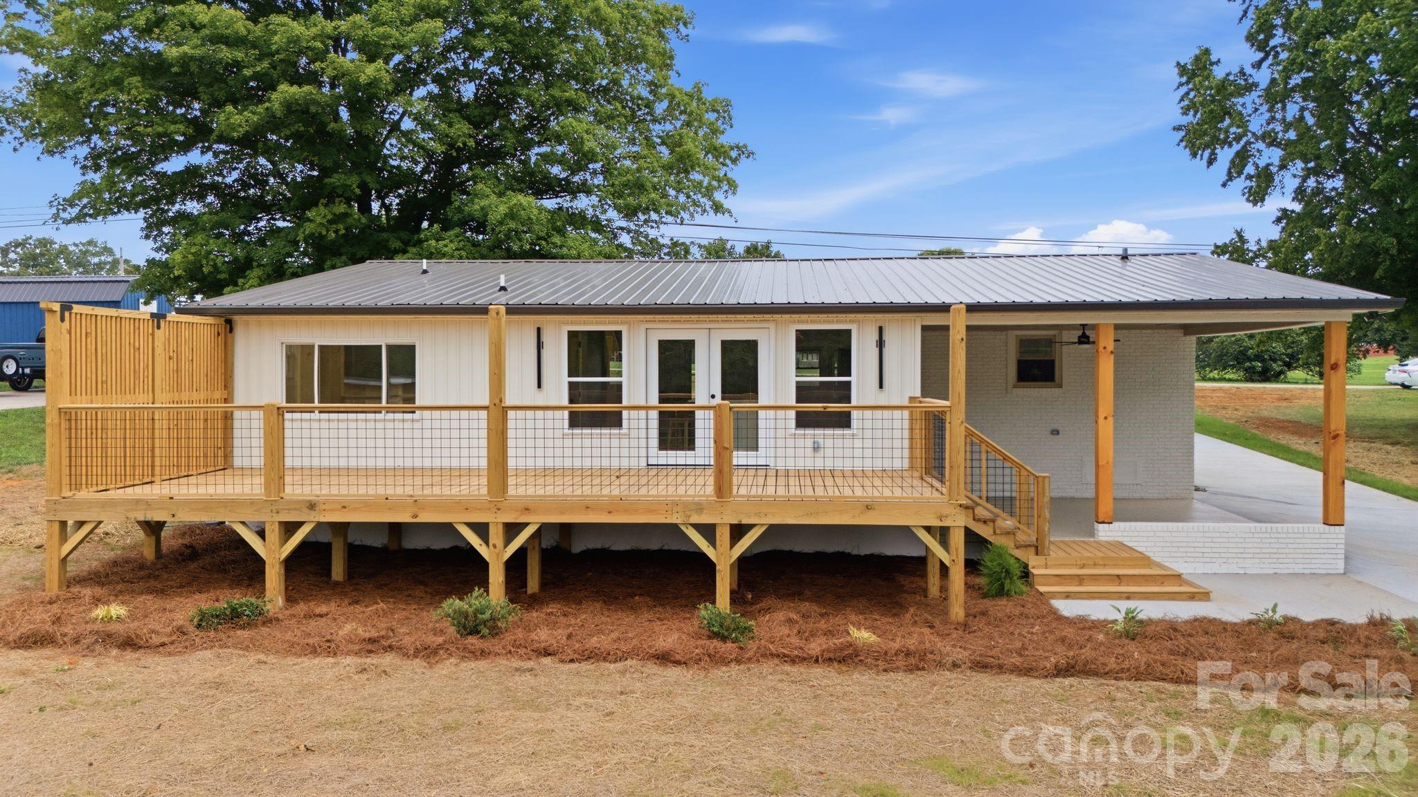 2516 Riverview Road
