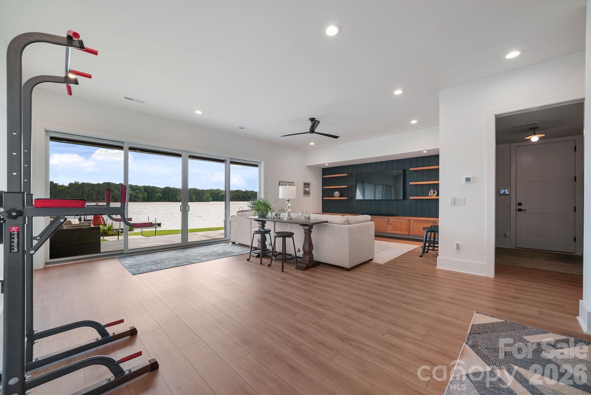 850 Mainsail Road