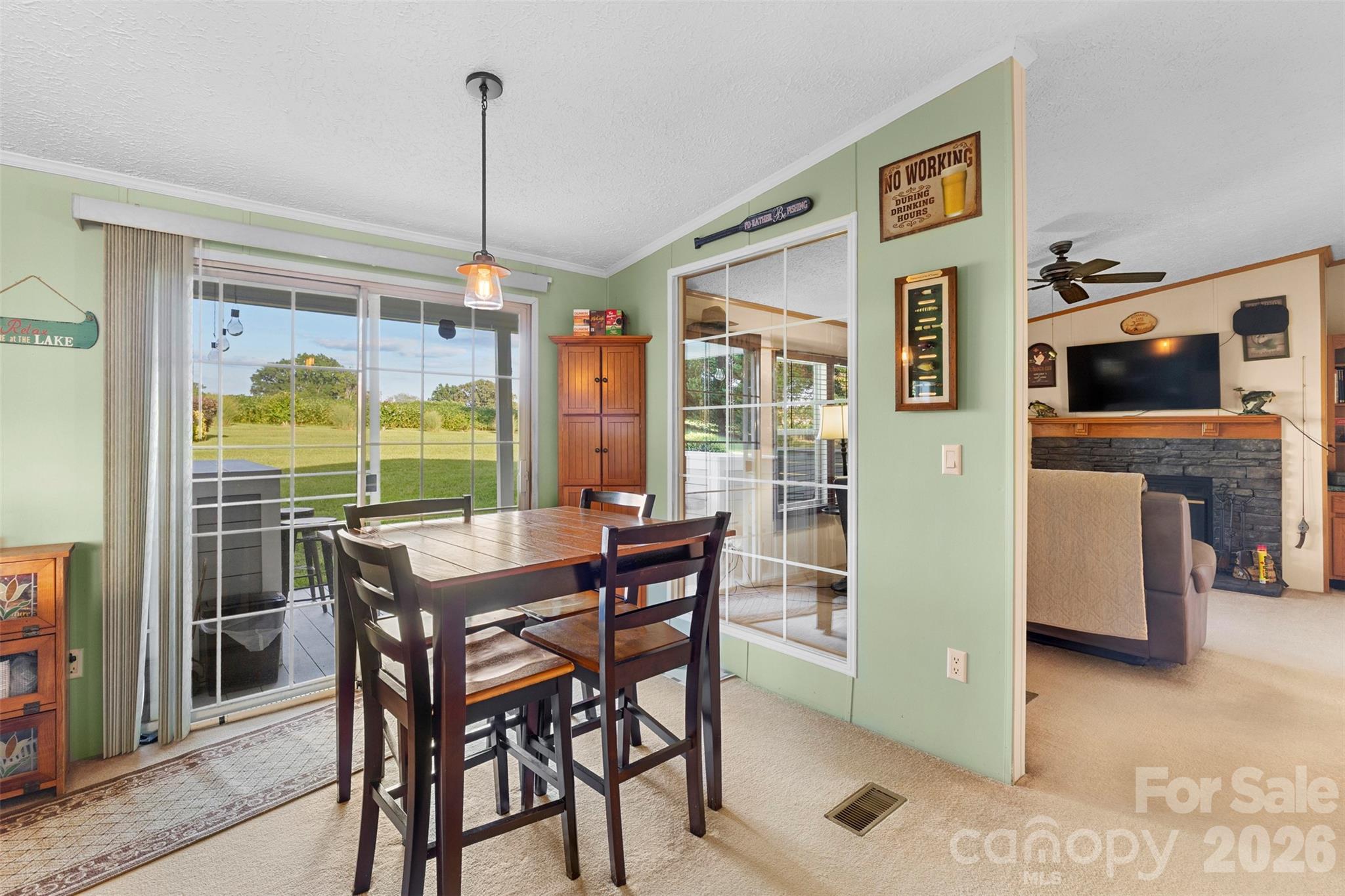 949 Riverview Road Extension