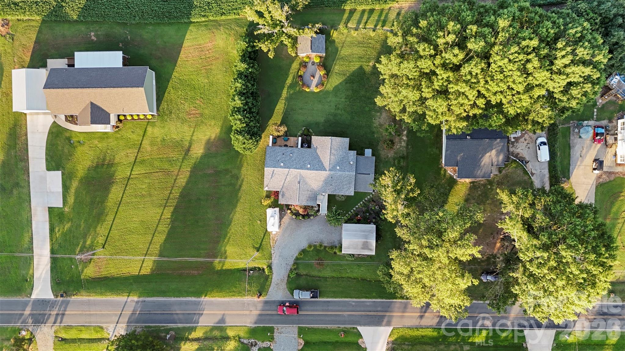 949 Riverview Road Extension