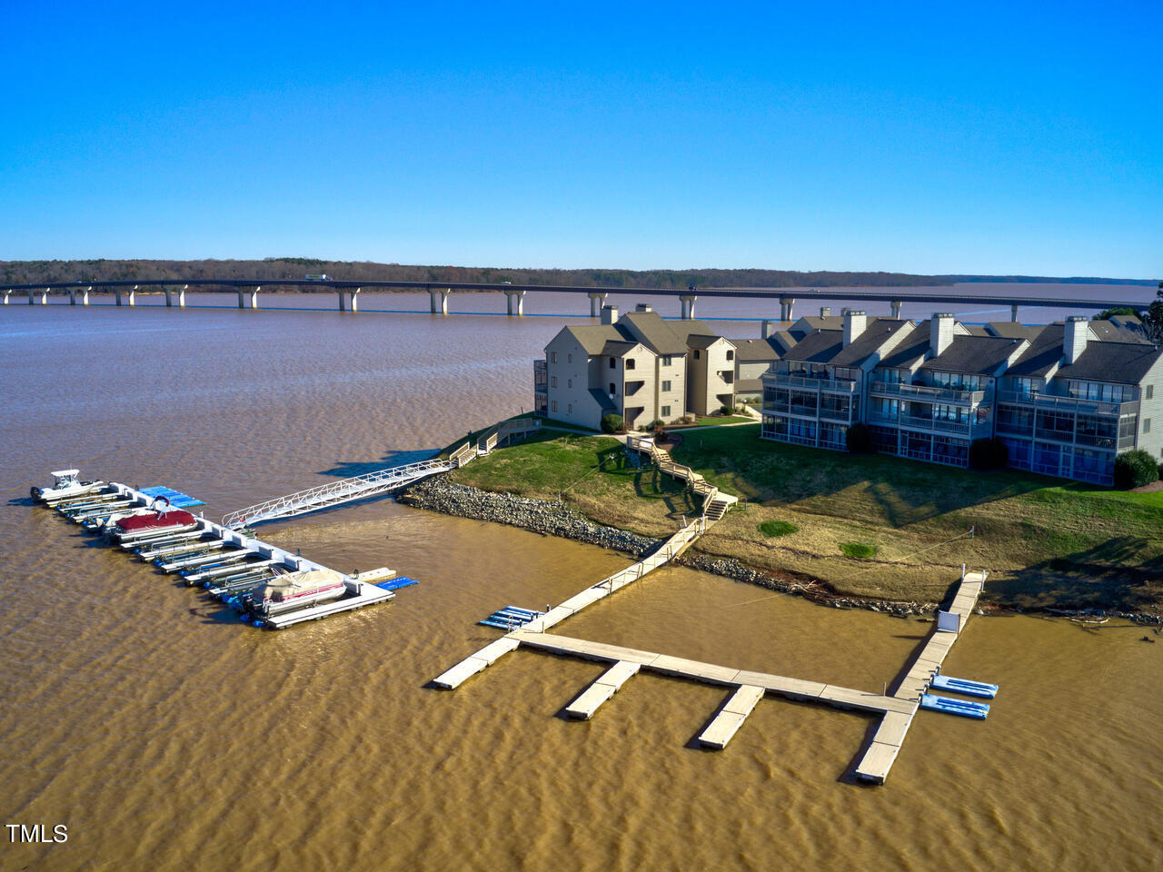 51 The Moorings