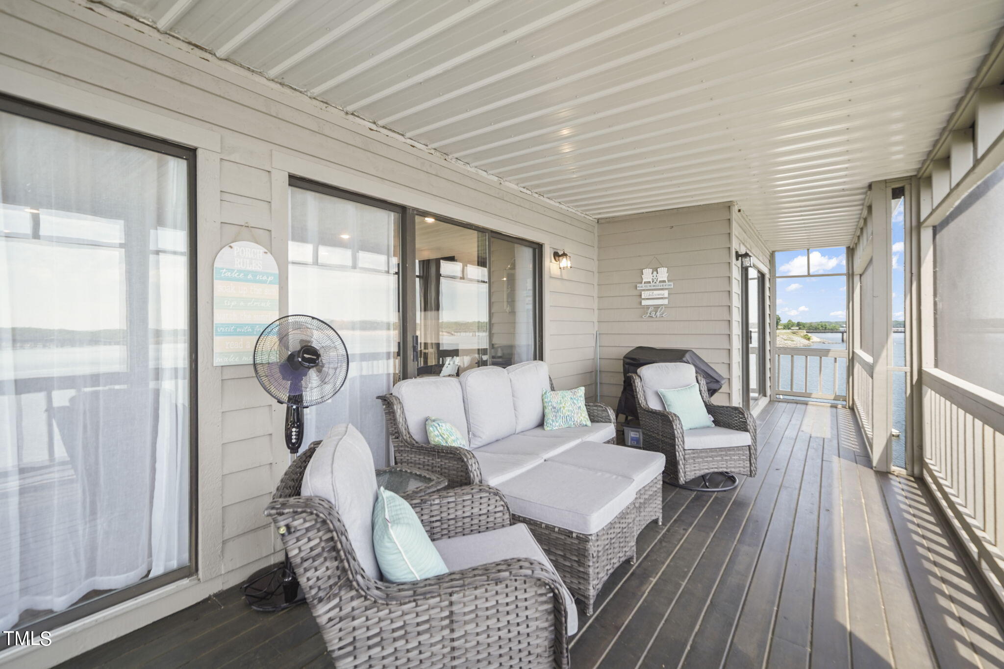 51 The Moorings