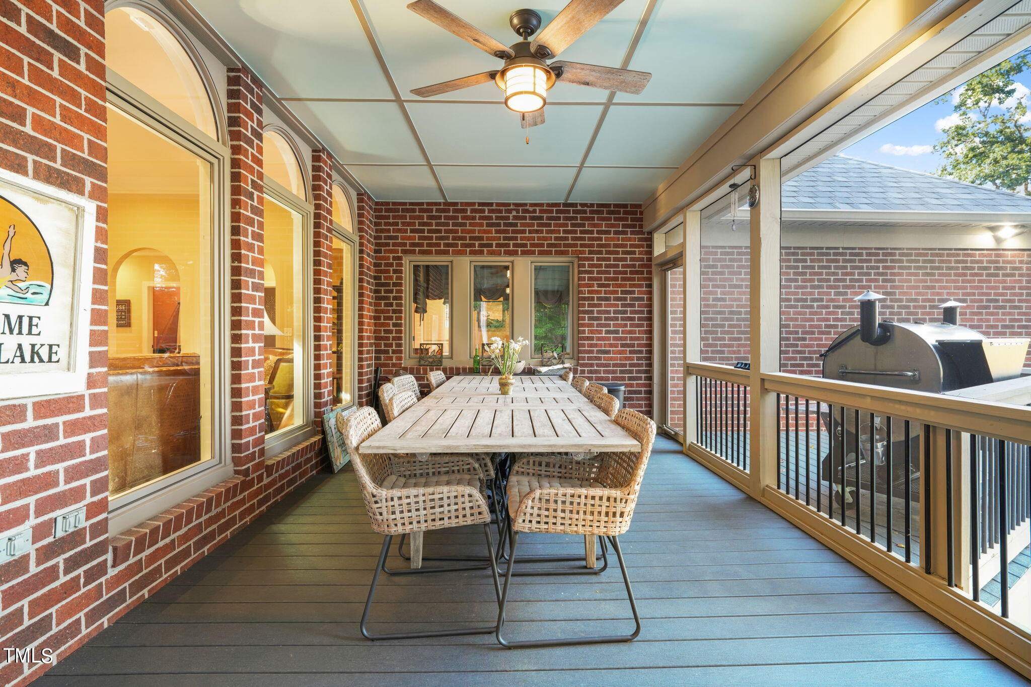 560 Overlook Lane