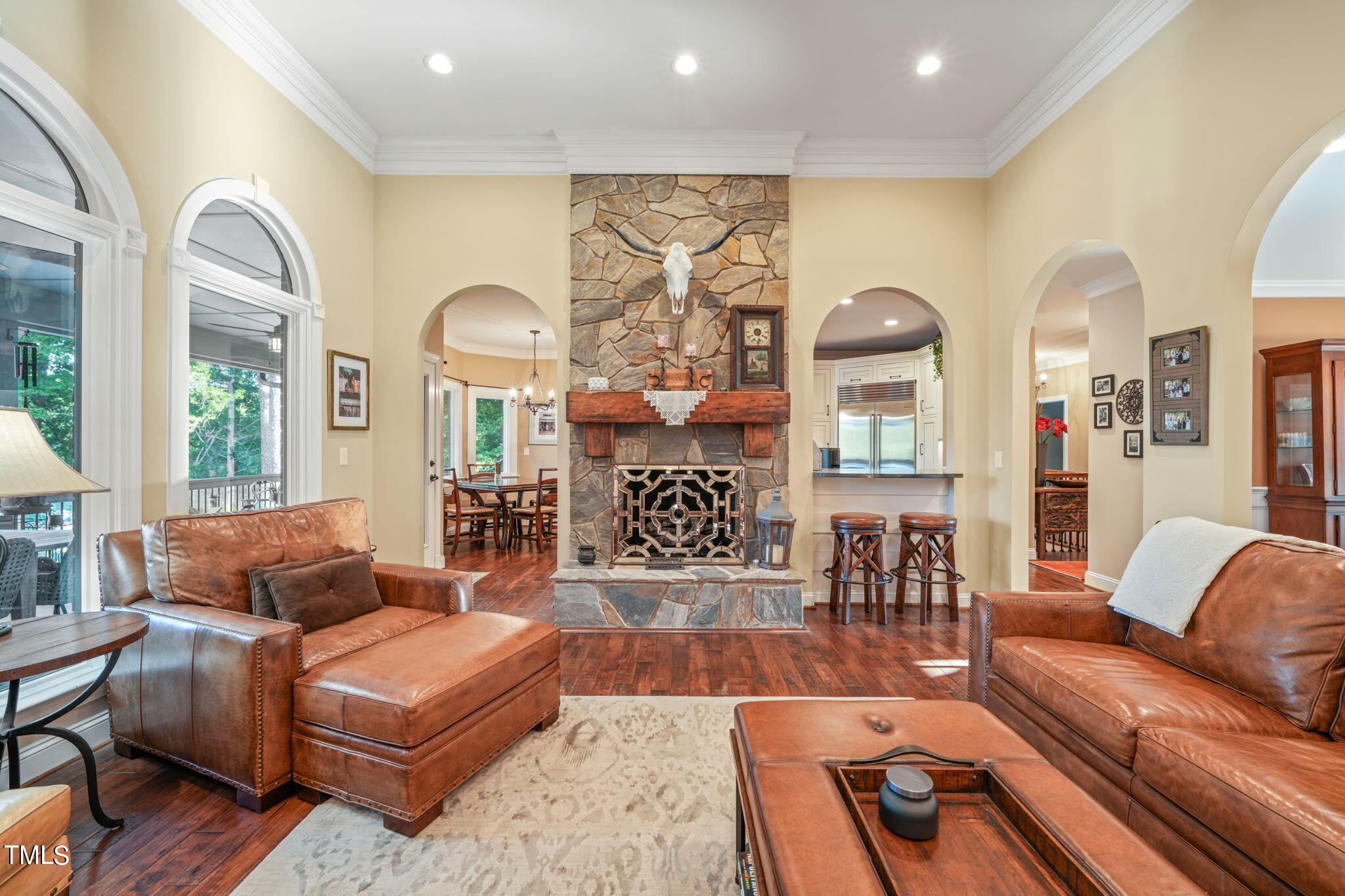 560 Overlook Lane