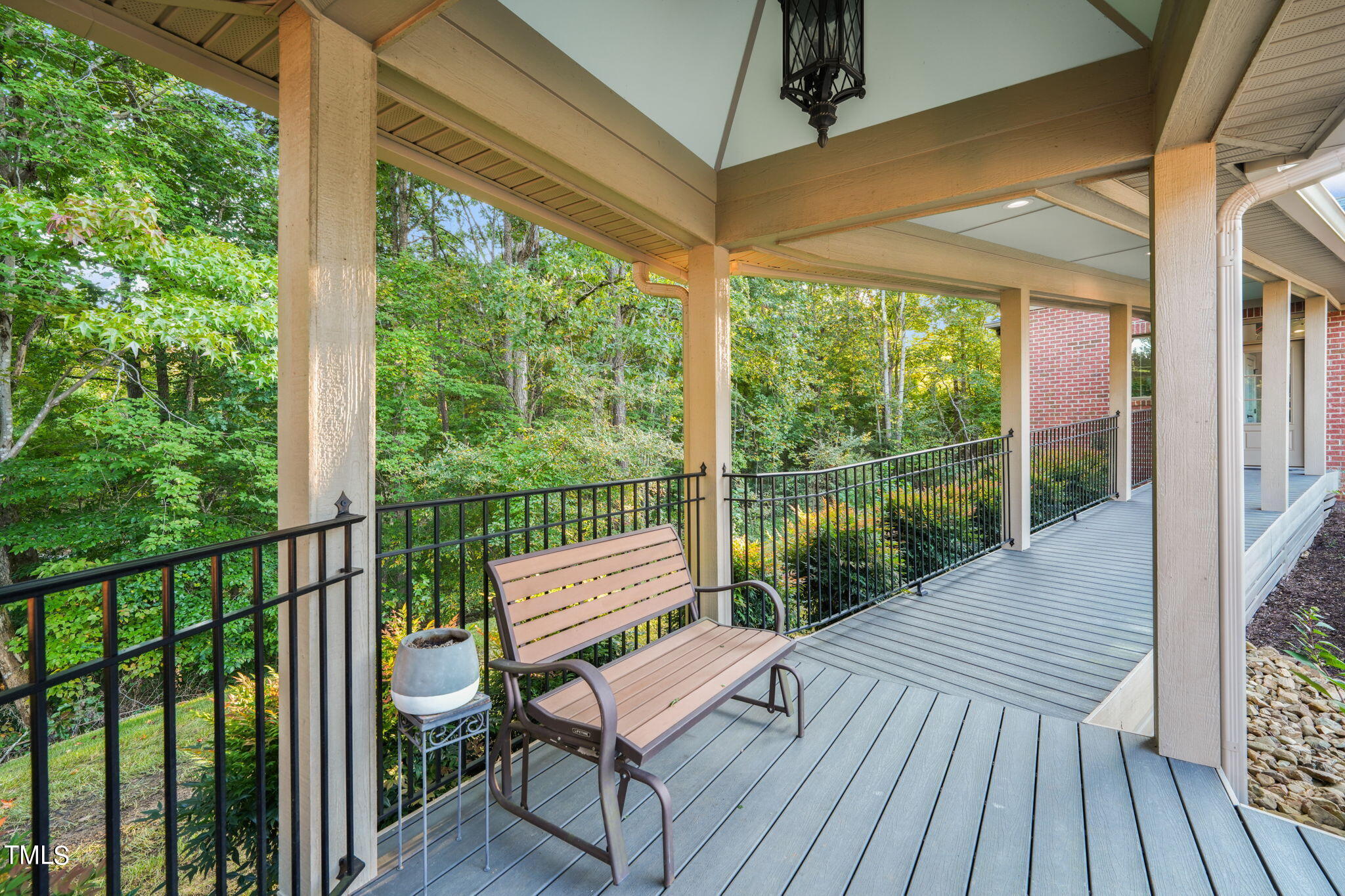 560 Overlook Lane