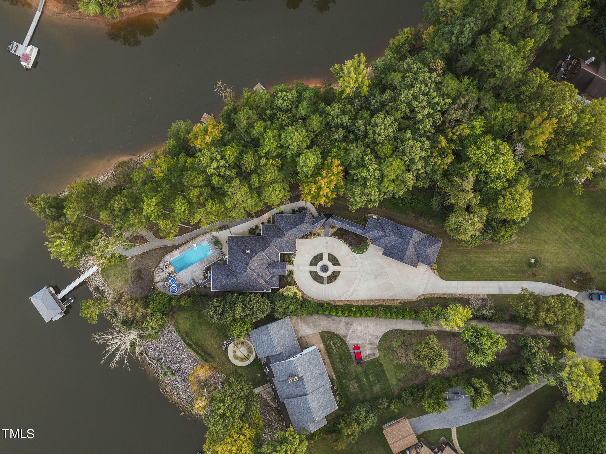 560 Overlook Lane