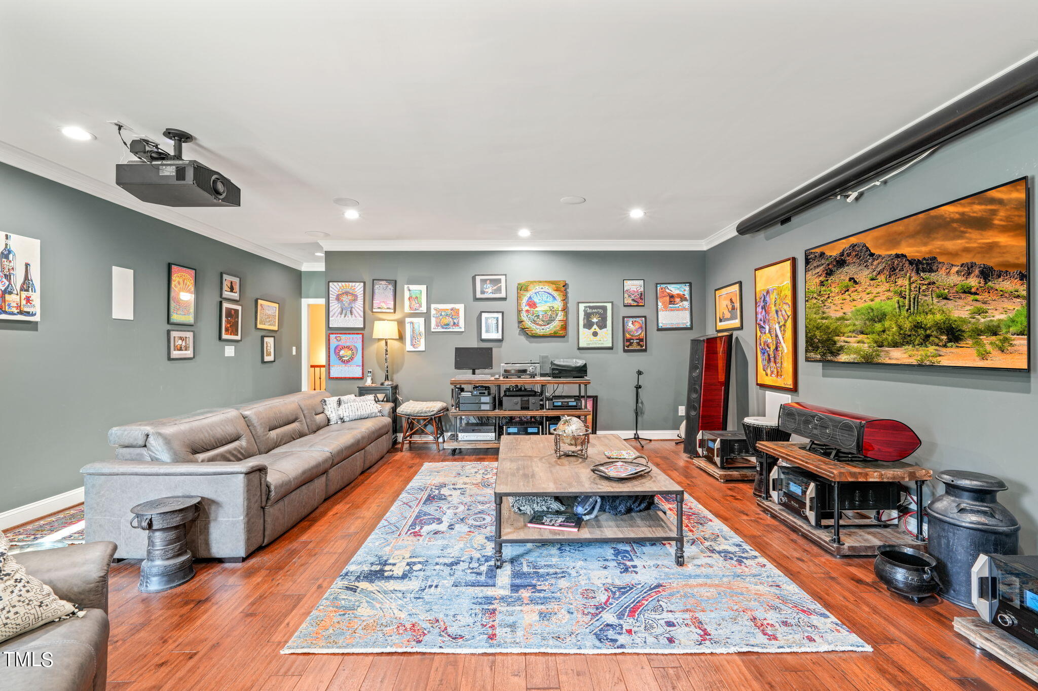 560 Overlook Lane