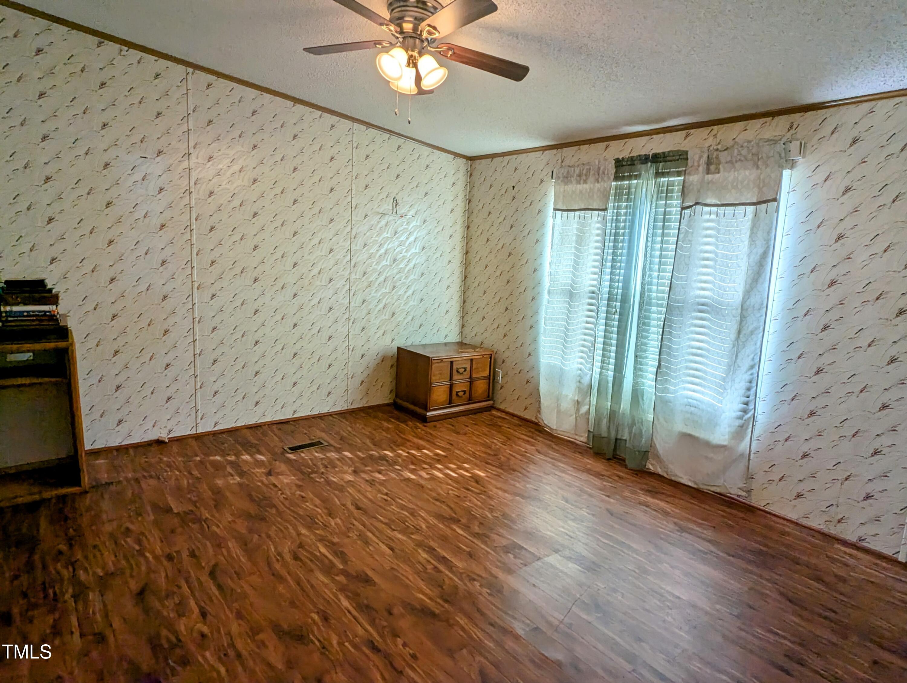 931 Claiborne Circle