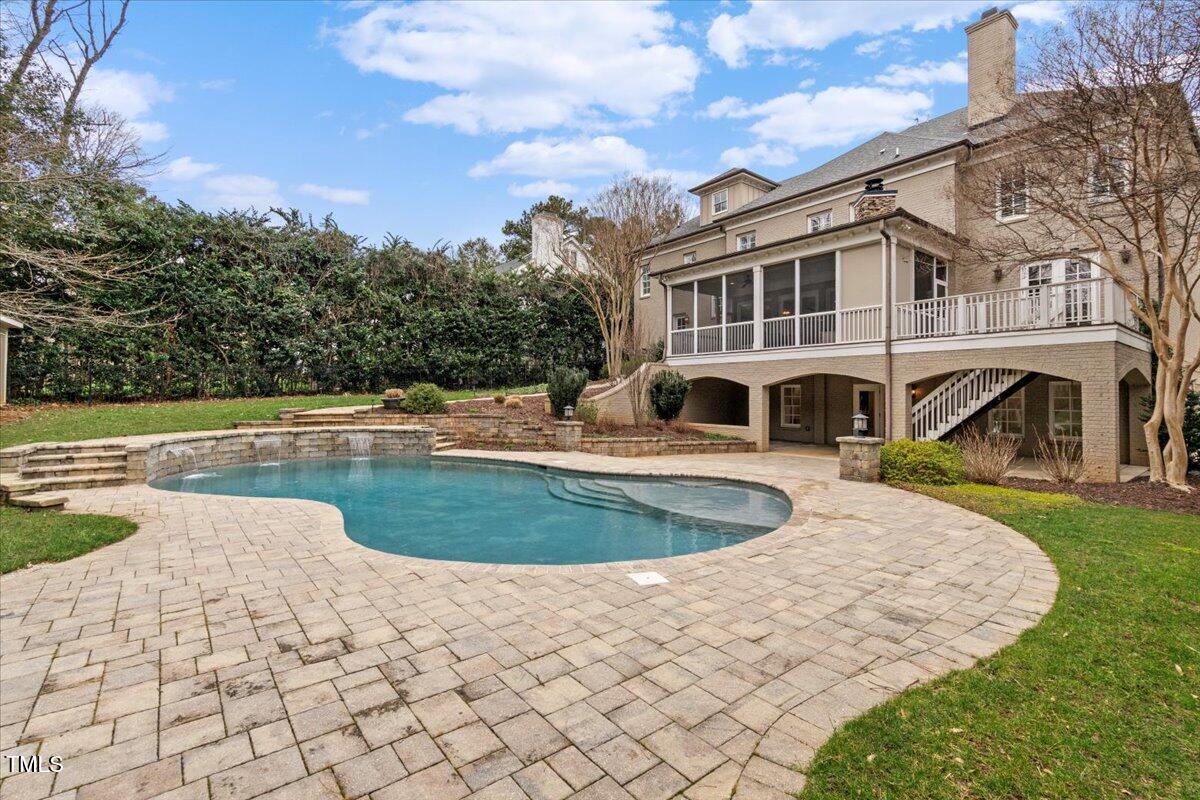 705 Glen Eden Drive