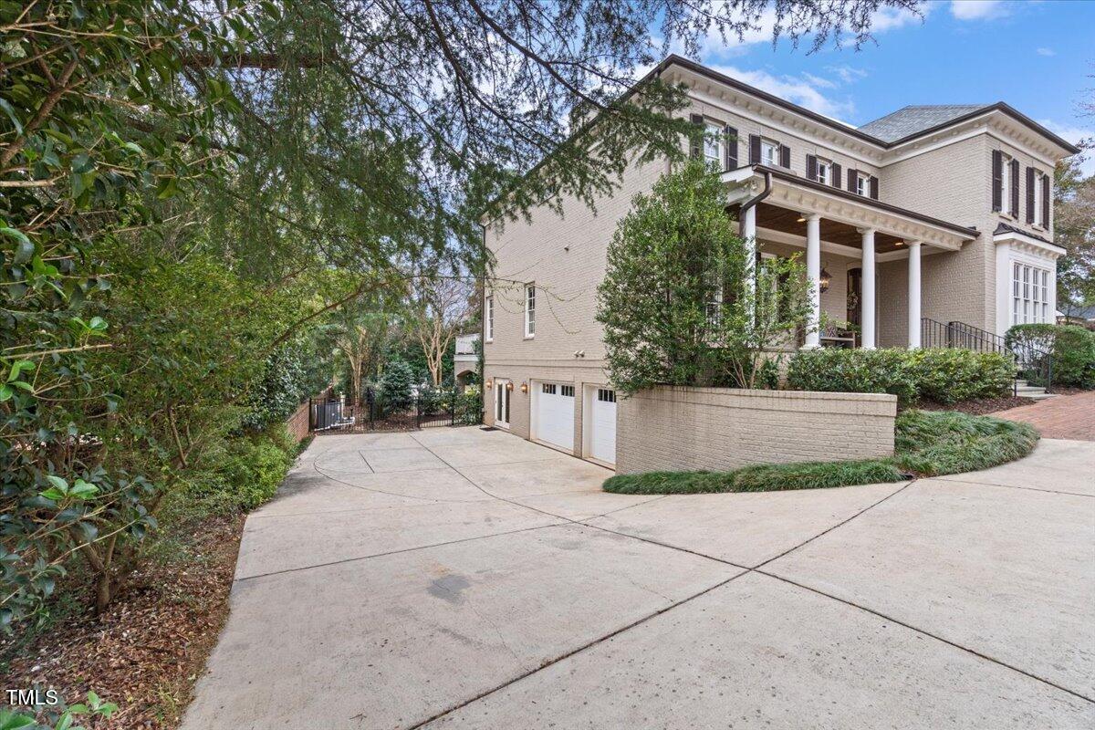 705 Glen Eden Drive