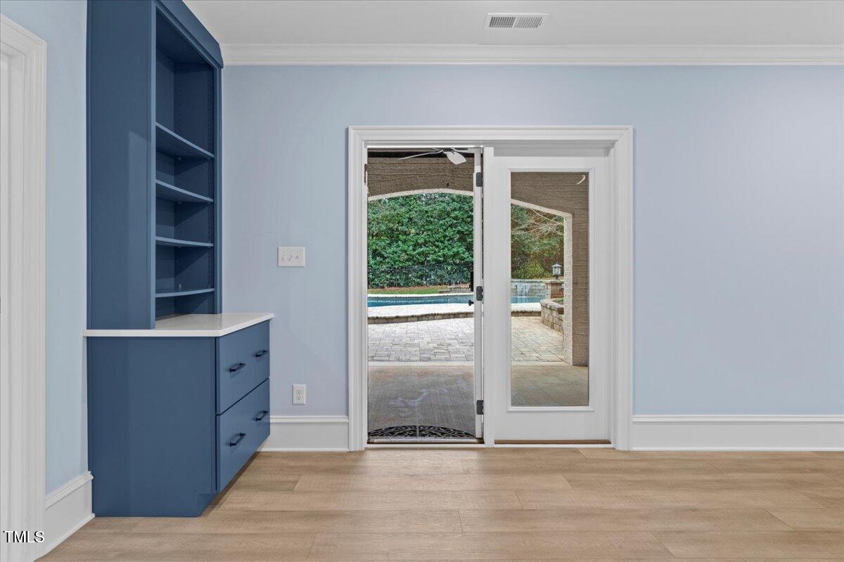 705 Glen Eden Drive