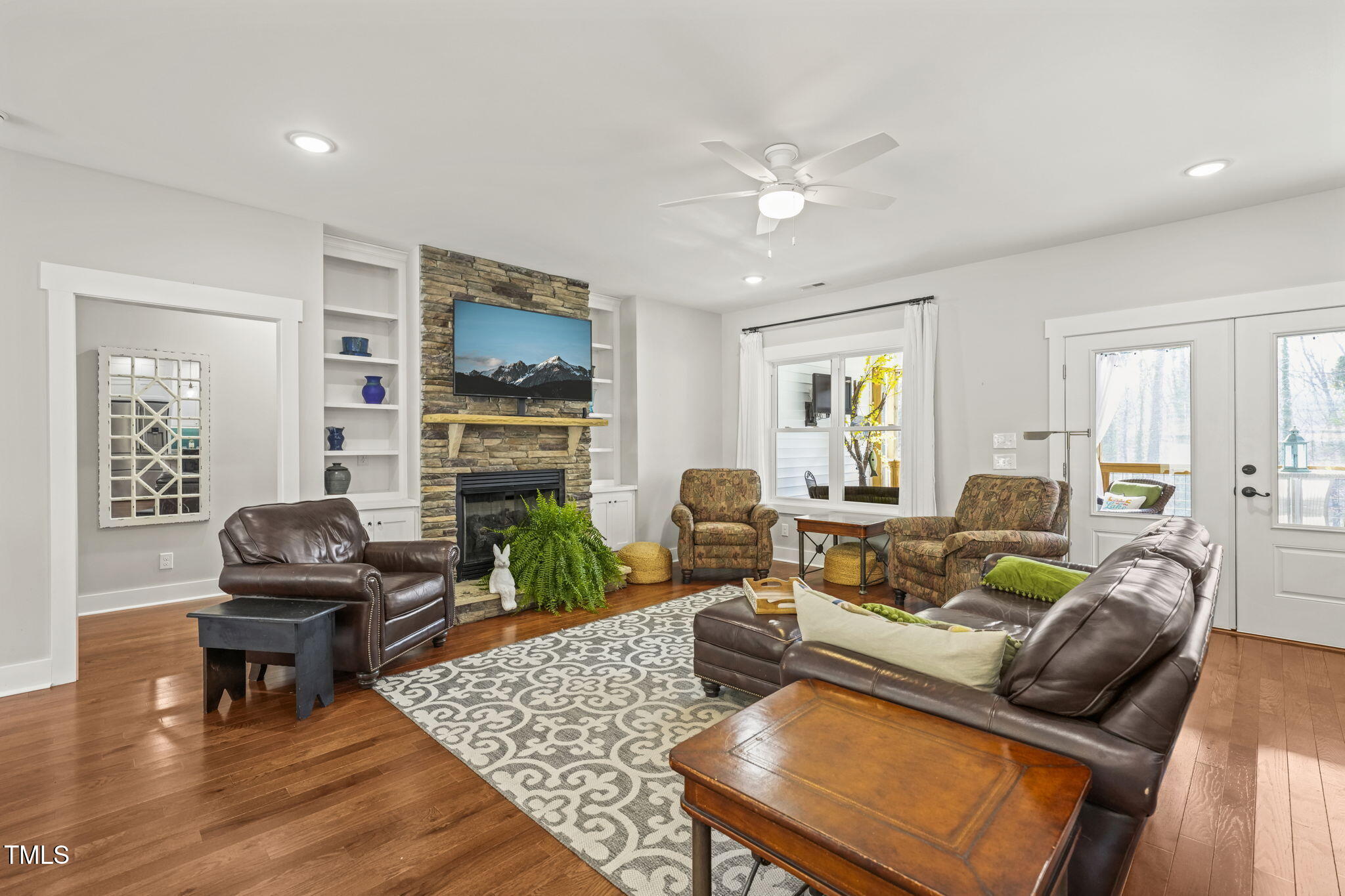 235 Long Beach Boulevard
