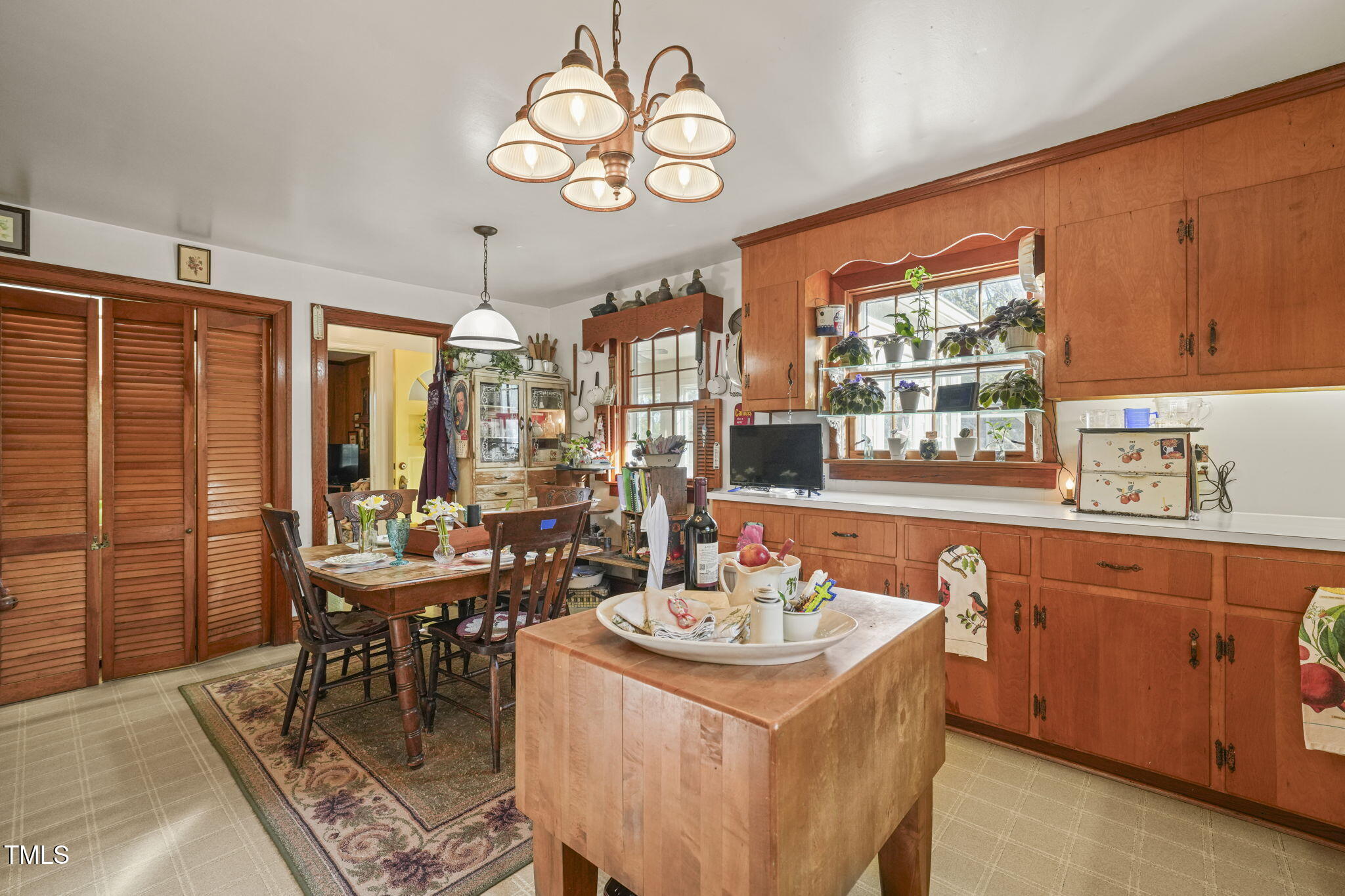 130 Shiney Rock Road