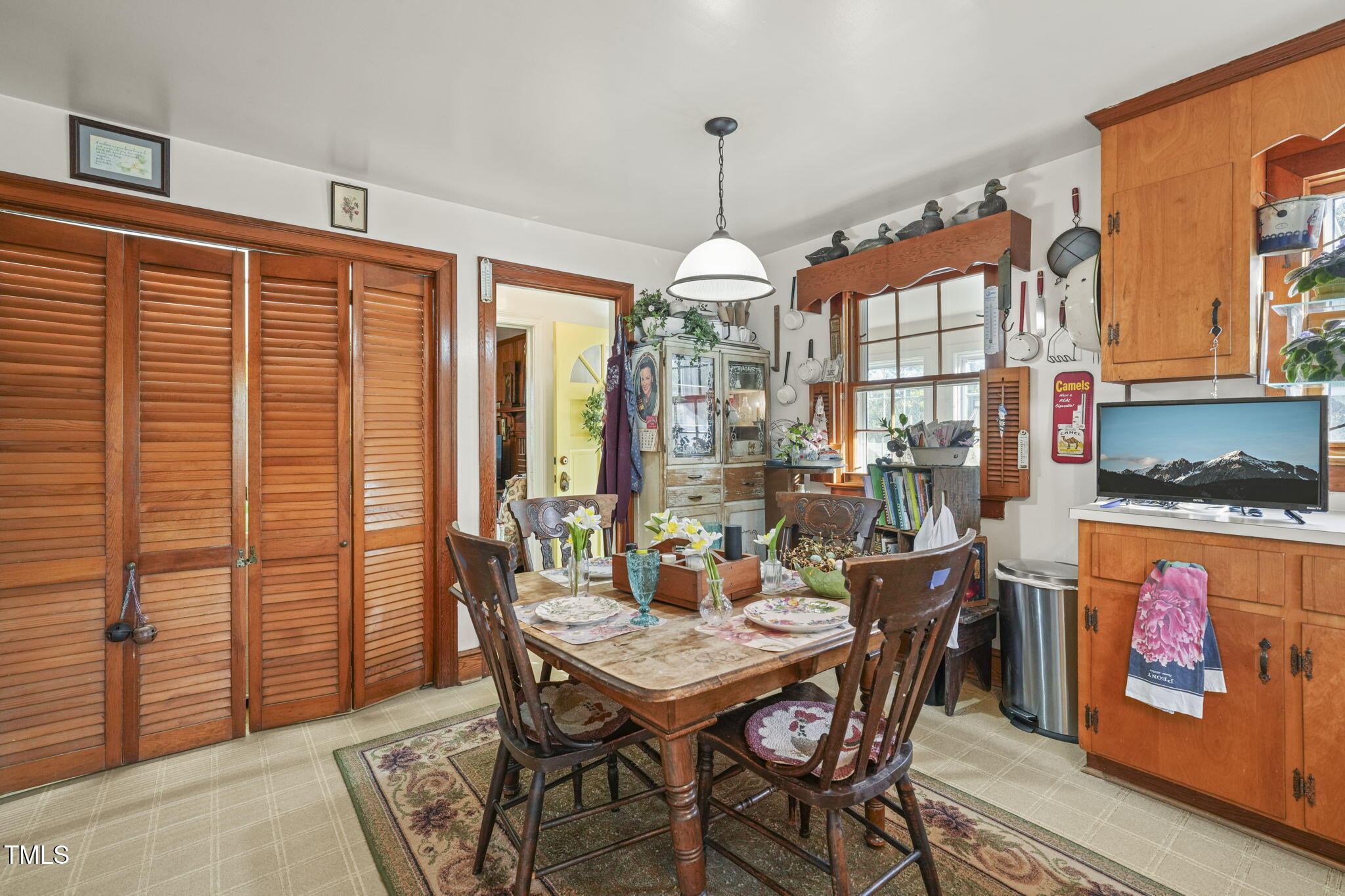 130 Shiney Rock Road