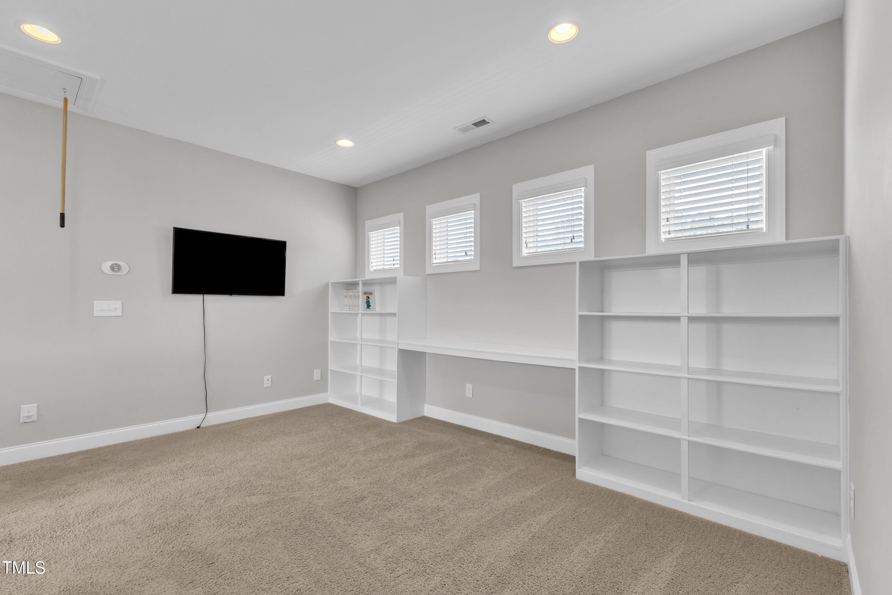 1109 Agio Court