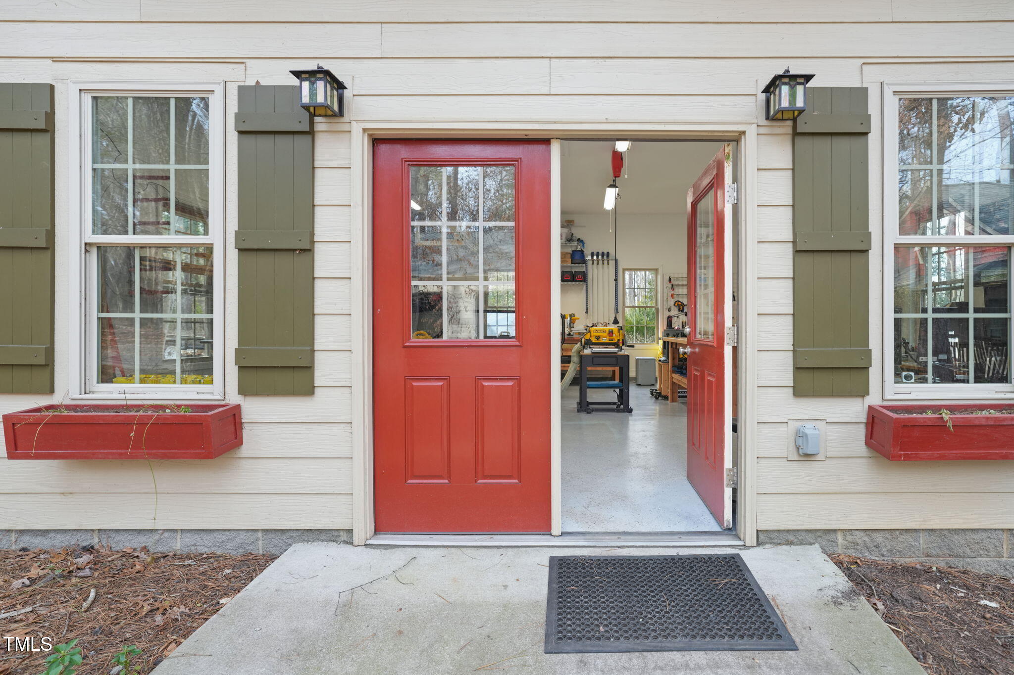 10 Royster Court