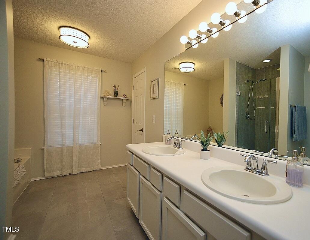 6229 Saybrooke Drive