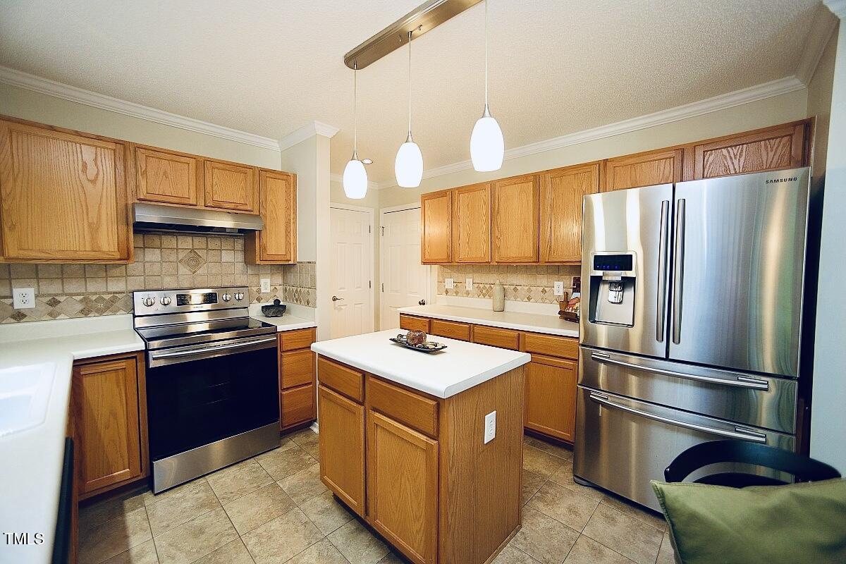 6229 Saybrooke Drive