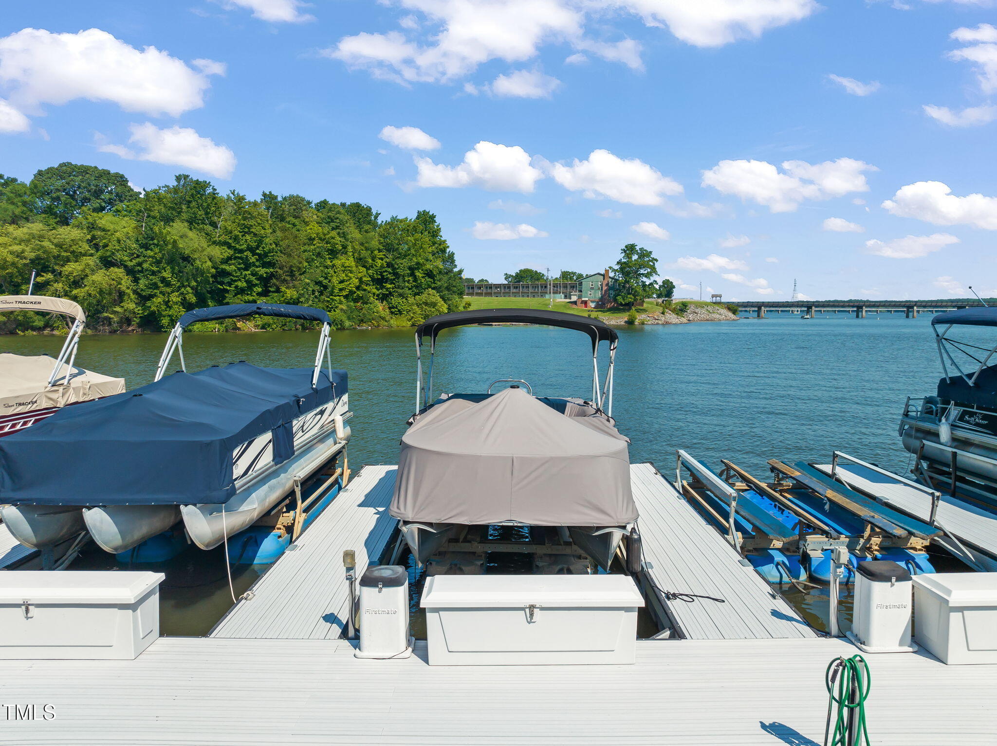 40 The Moorings