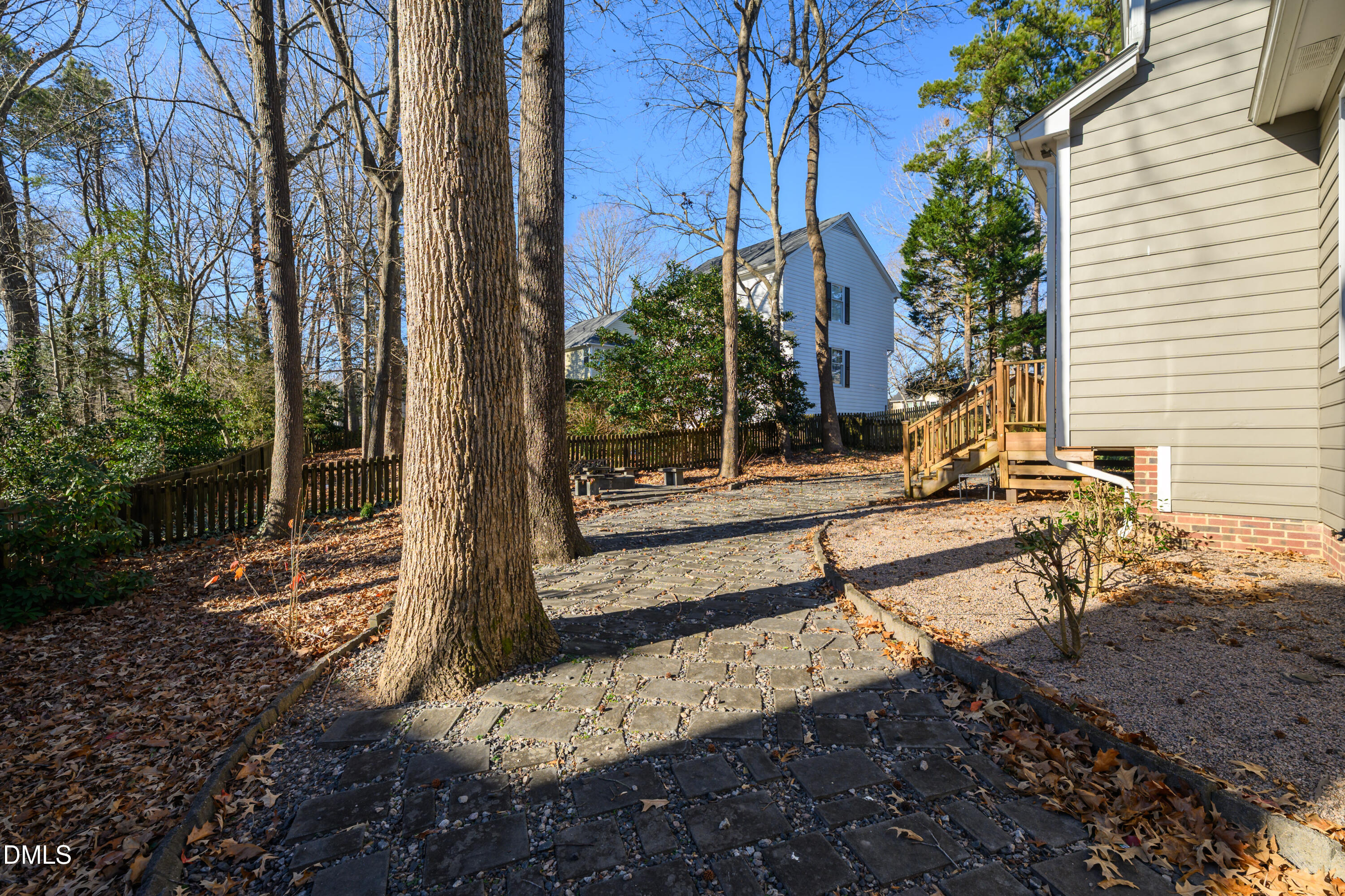 9509 Leslieshire Drive