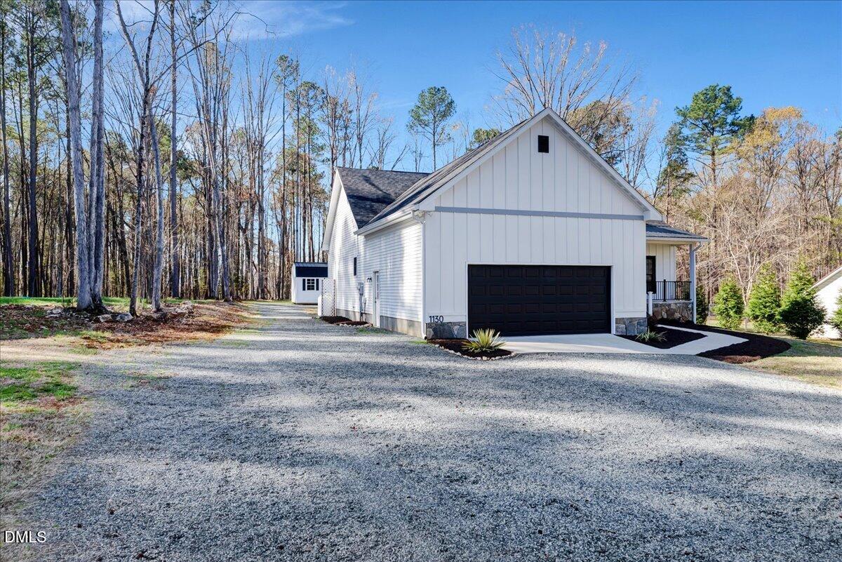 1130 Lakepoint Drive