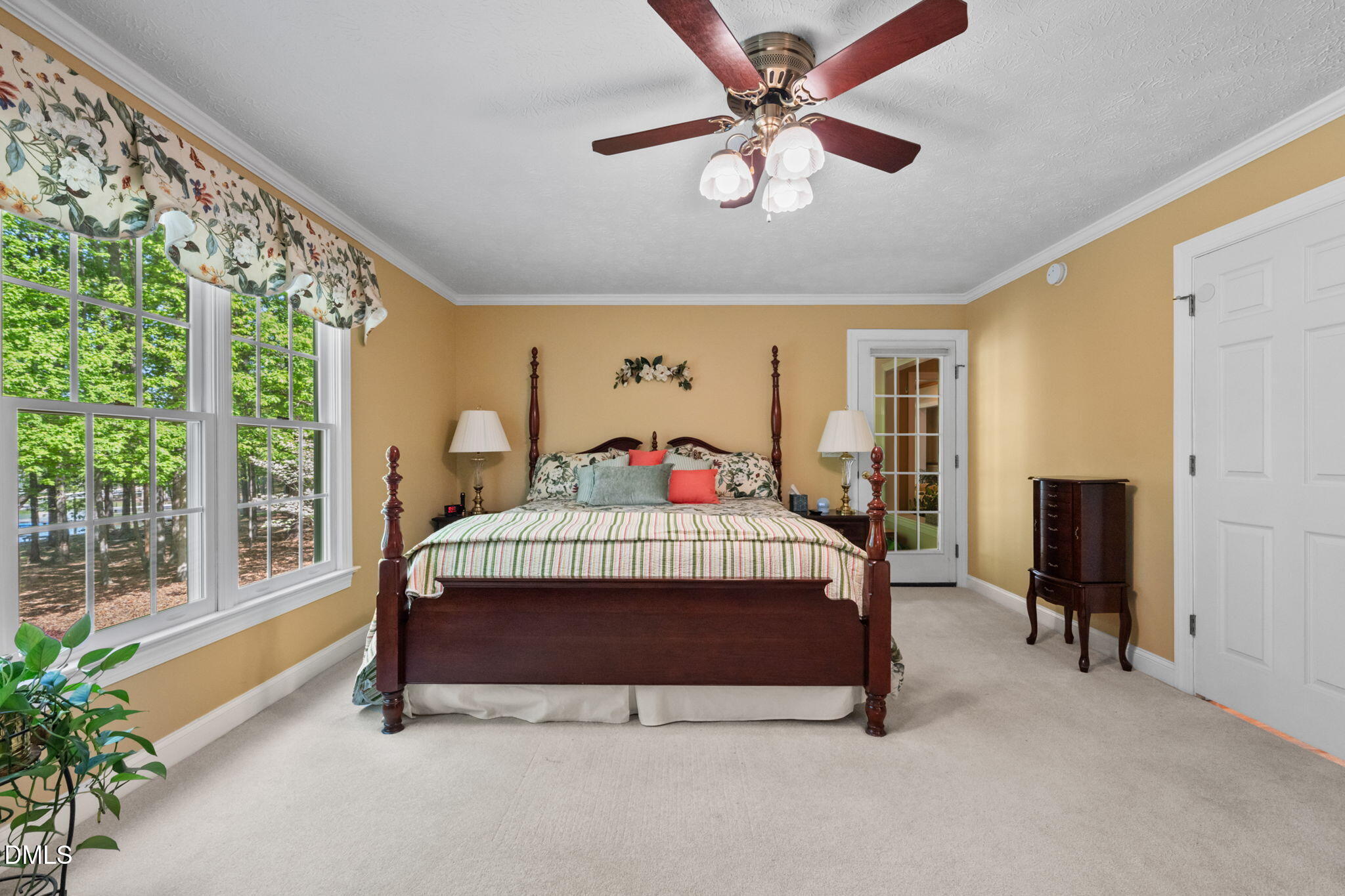 552 Oak Run