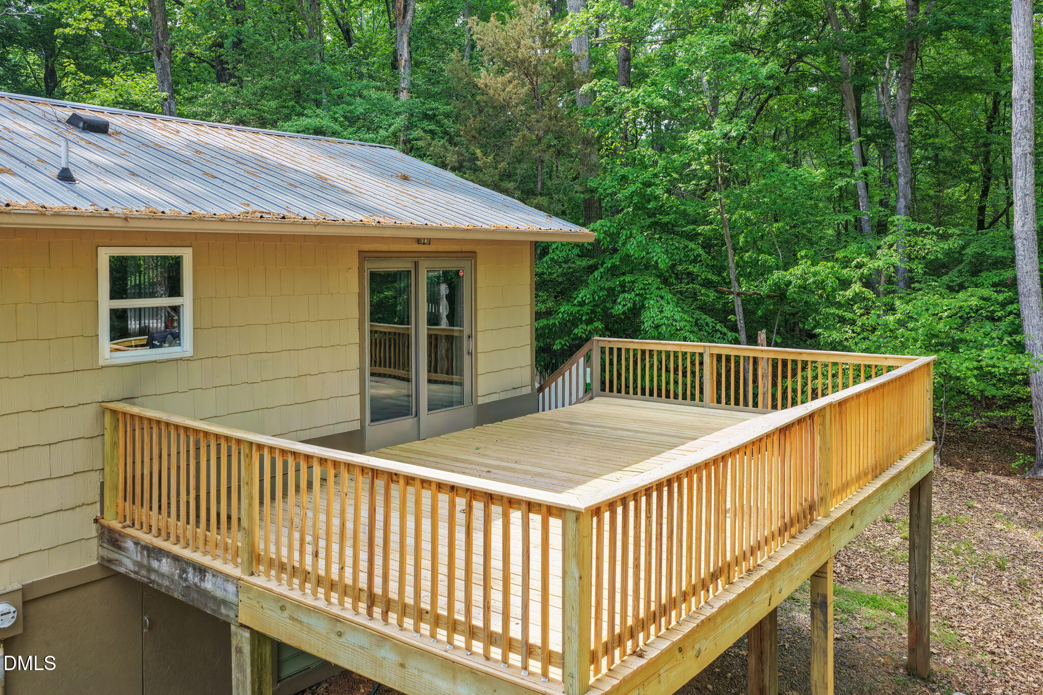 373 Lewis Road