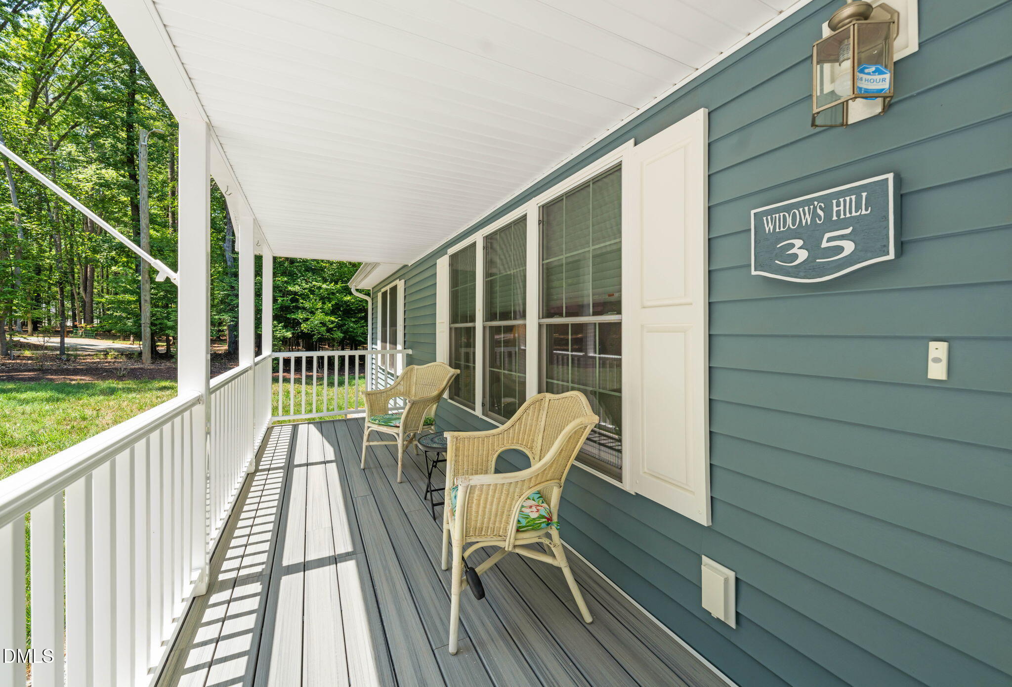 35 Hollyfield Court