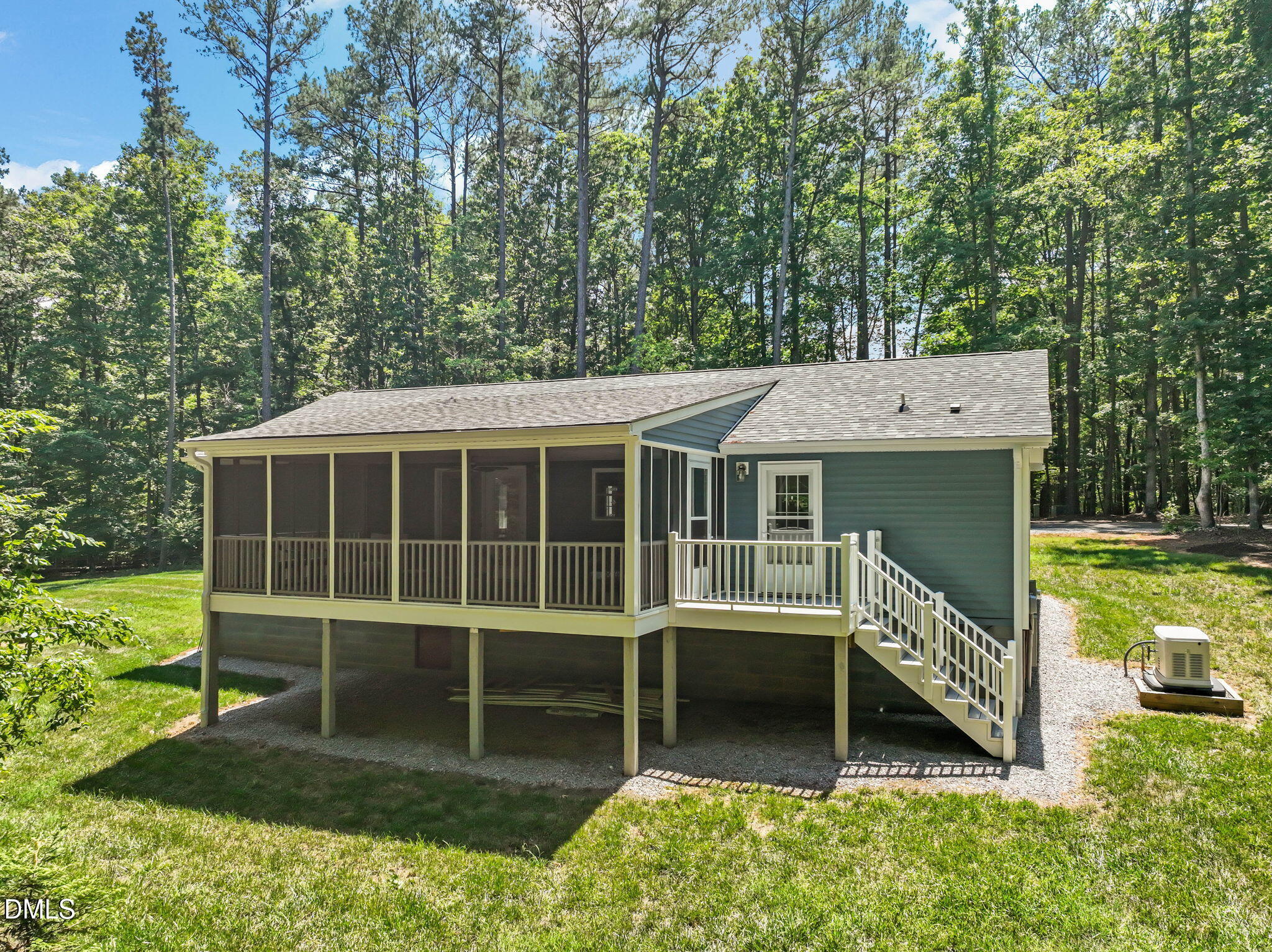 35 Hollyfield Court
