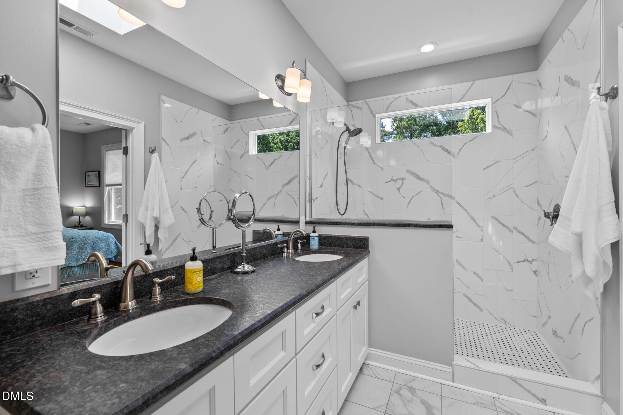 108 Oak View Drive