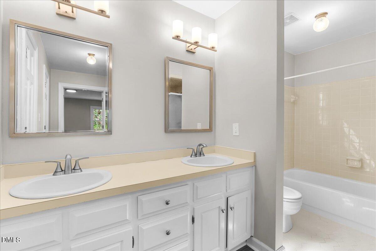 204 Raindrop Court