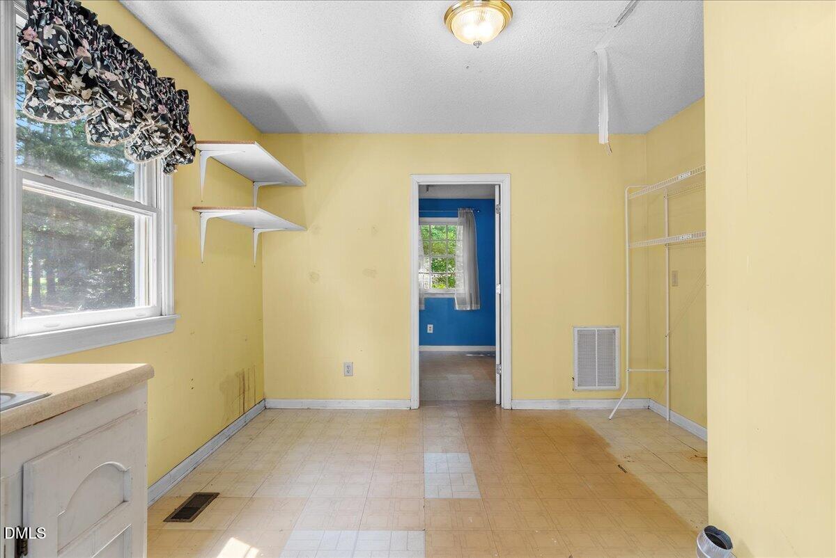 204 Raindrop Court