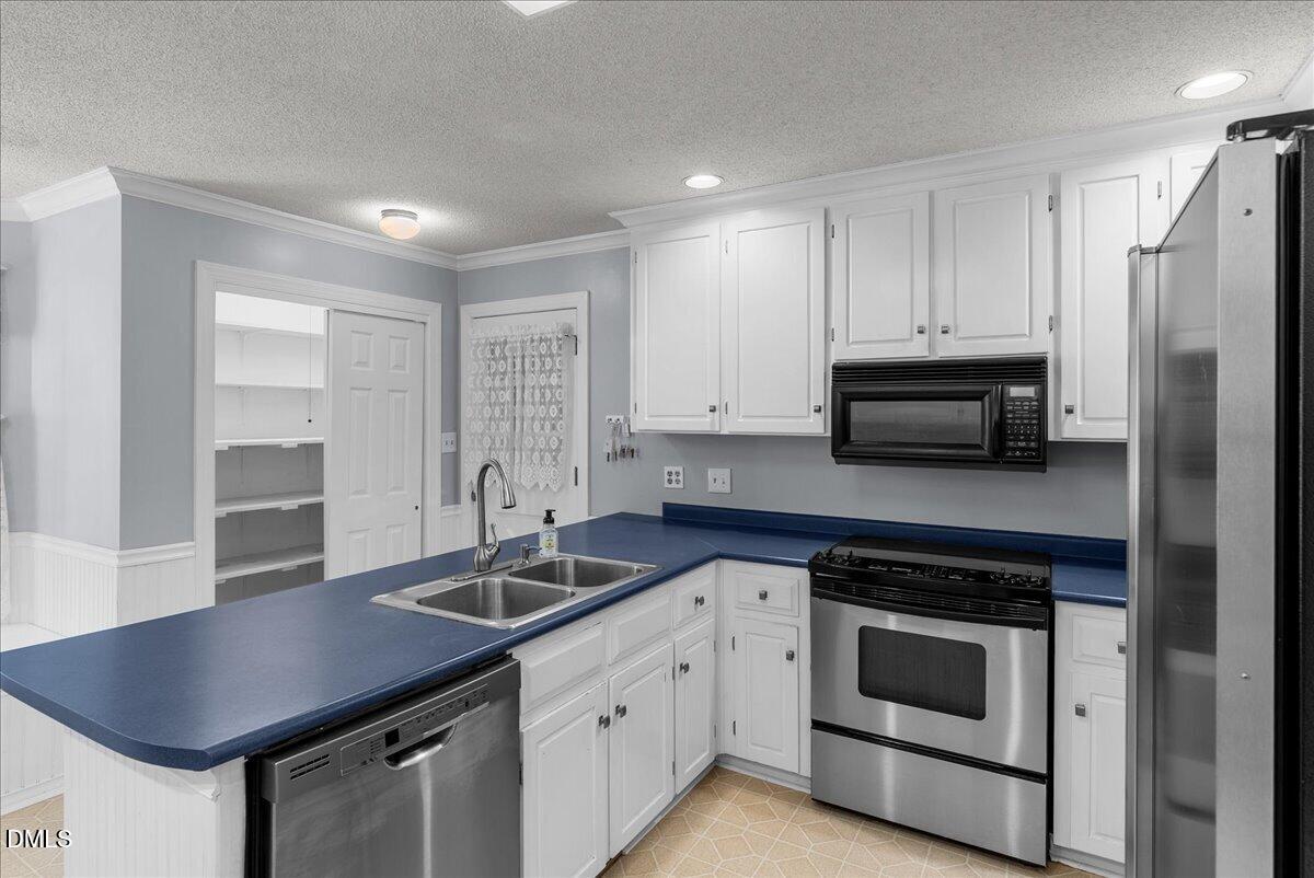 204 Raindrop Court