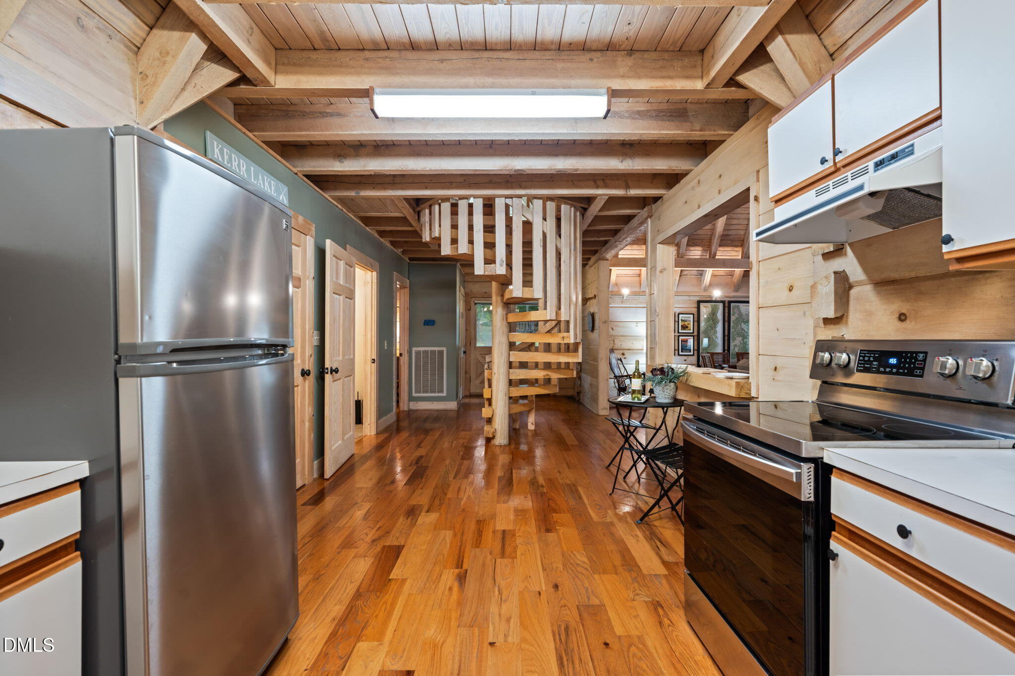 382 W Point Drive