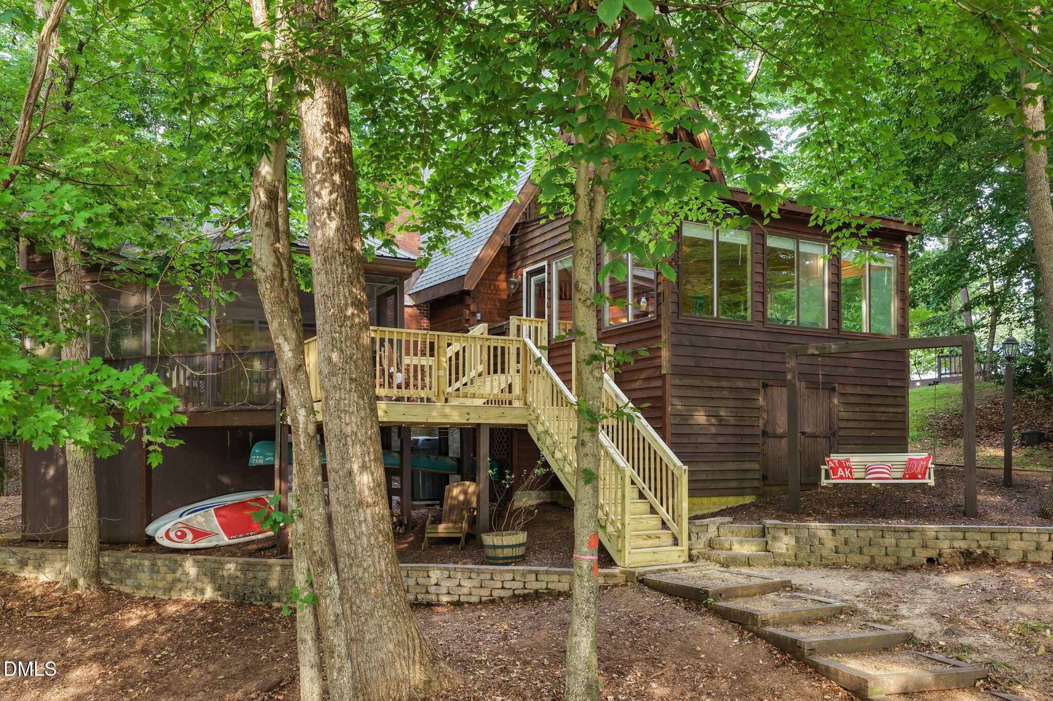 382 W Point Drive