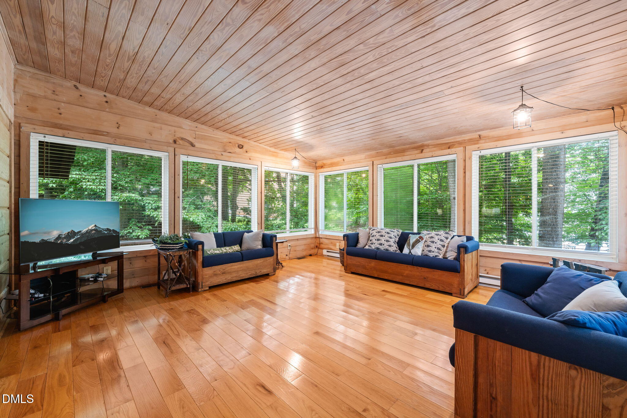 382 W Point Drive