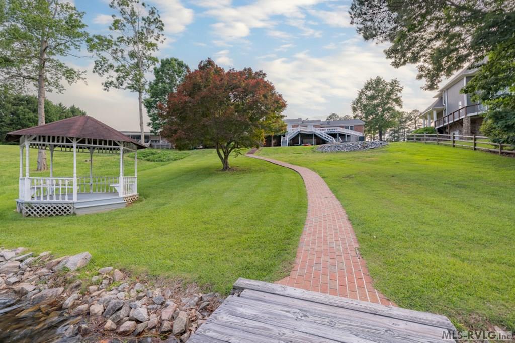 879 Golf Course Road
