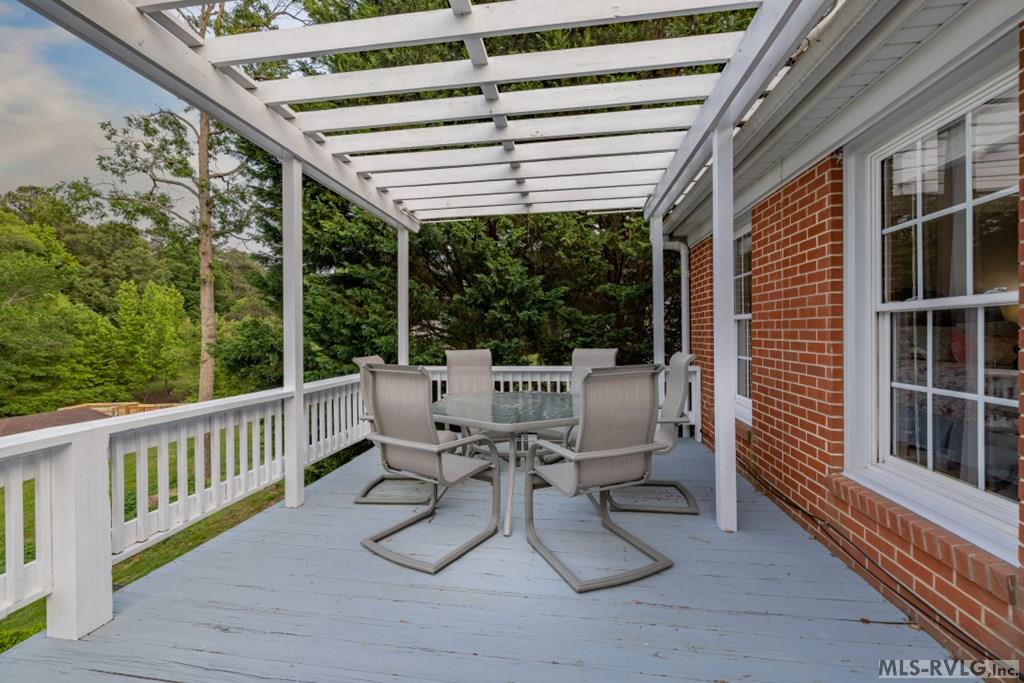 879 Golf Course Road