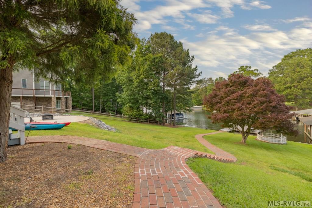 879 Golf Course Road