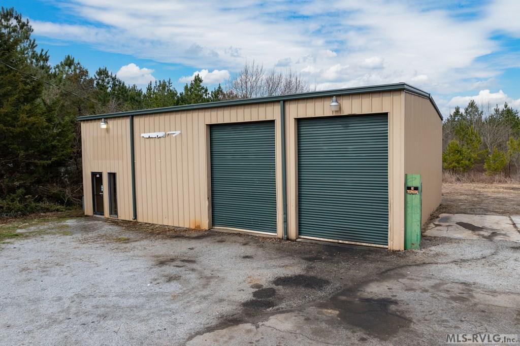 33/47/63 Piney Pond Road