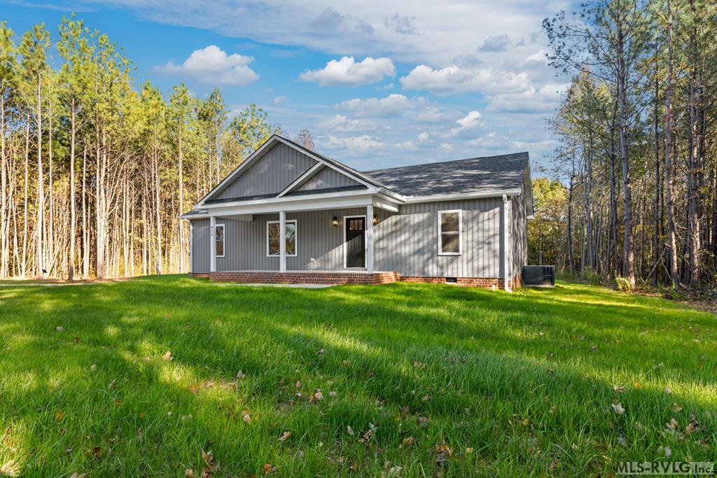 780 Country Lane
