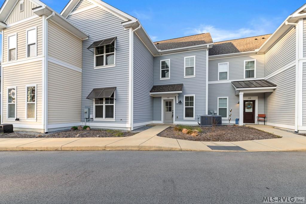 103 Transom Court