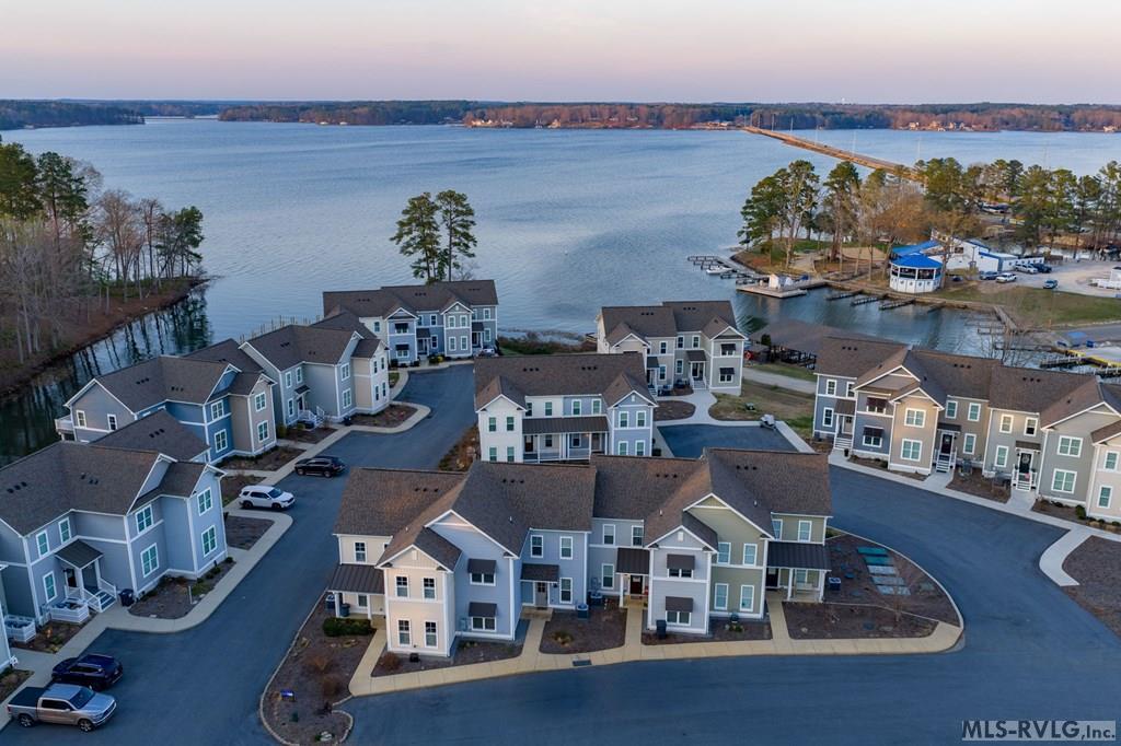 103 Transom Court