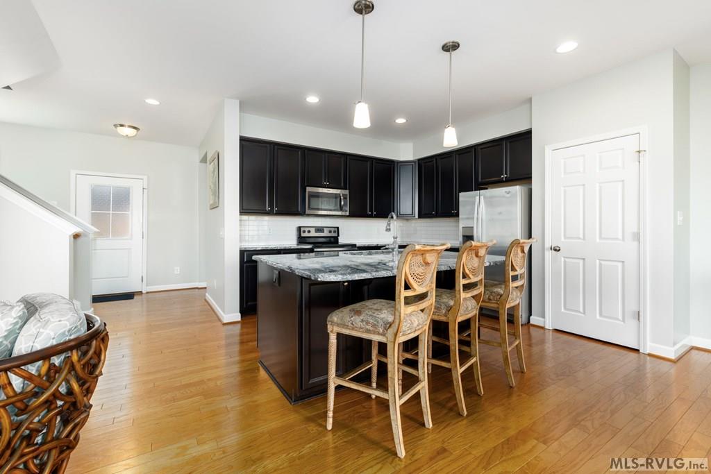 103 Transom Court