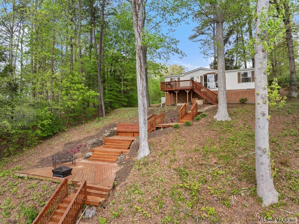 107 Lovette Lane