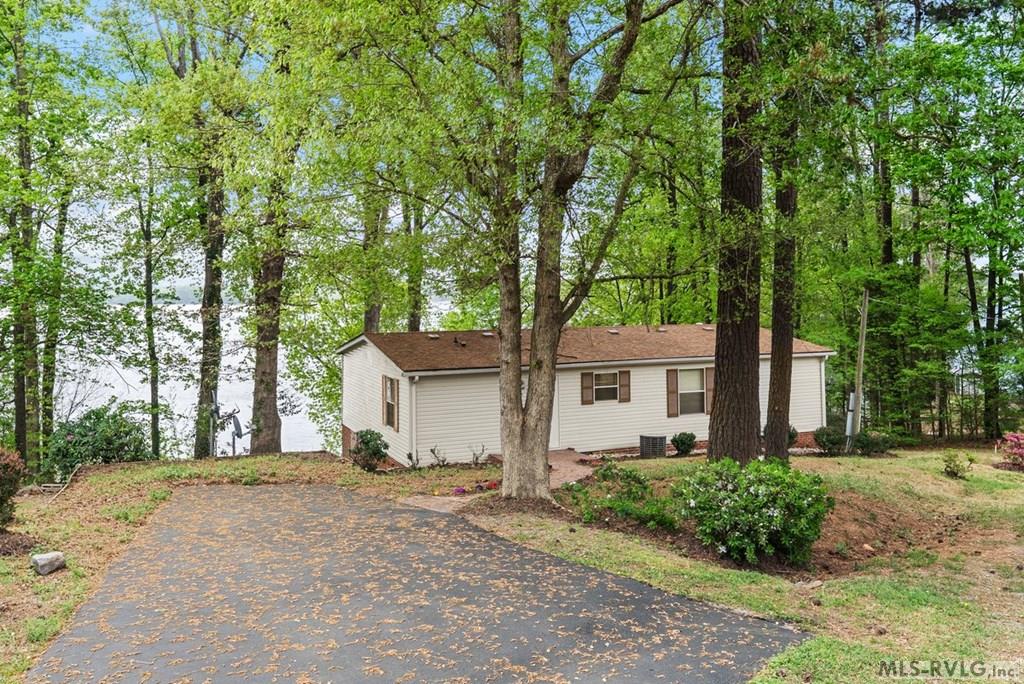 107 Lovette Lane