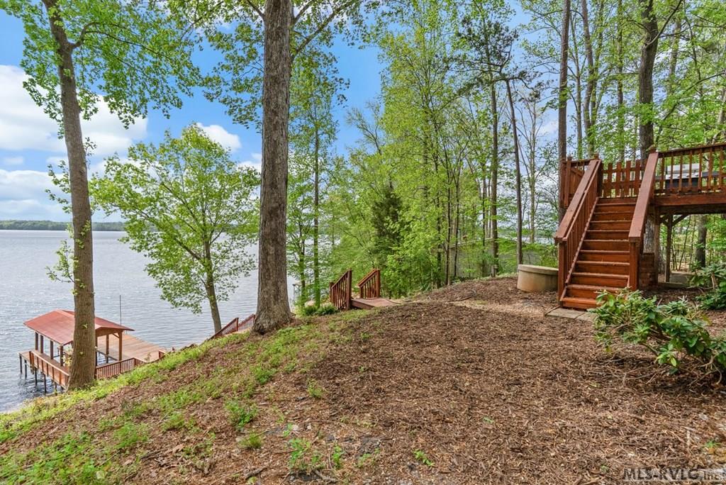 107 Lovette Lane