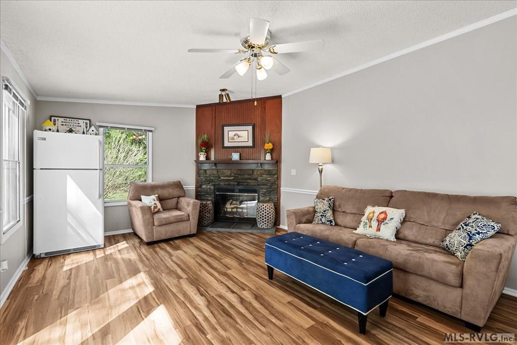 262 Dove Manor Rd