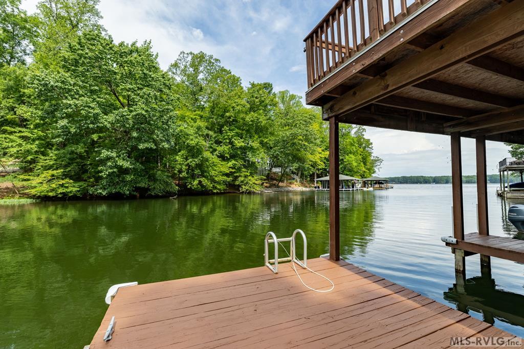 104 West Pointe Drive